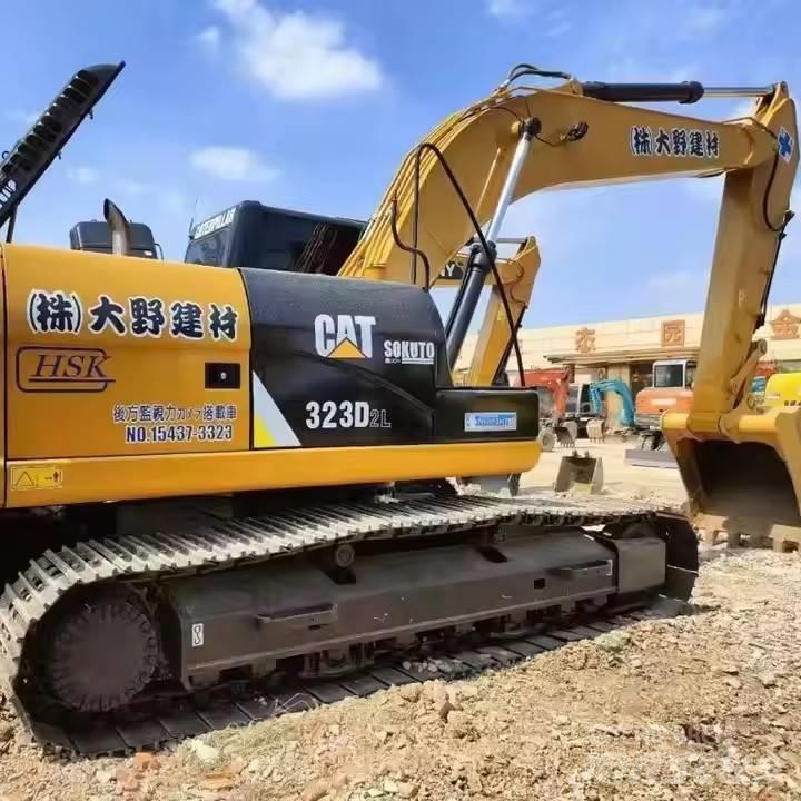 CAT CAT323D2L Beltegraver