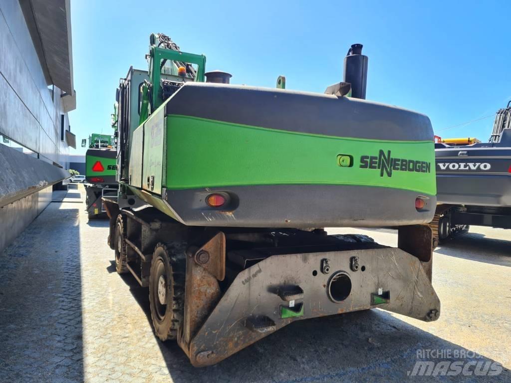 Sennebogen 825 Gravemaskiner for avfallshåndtering