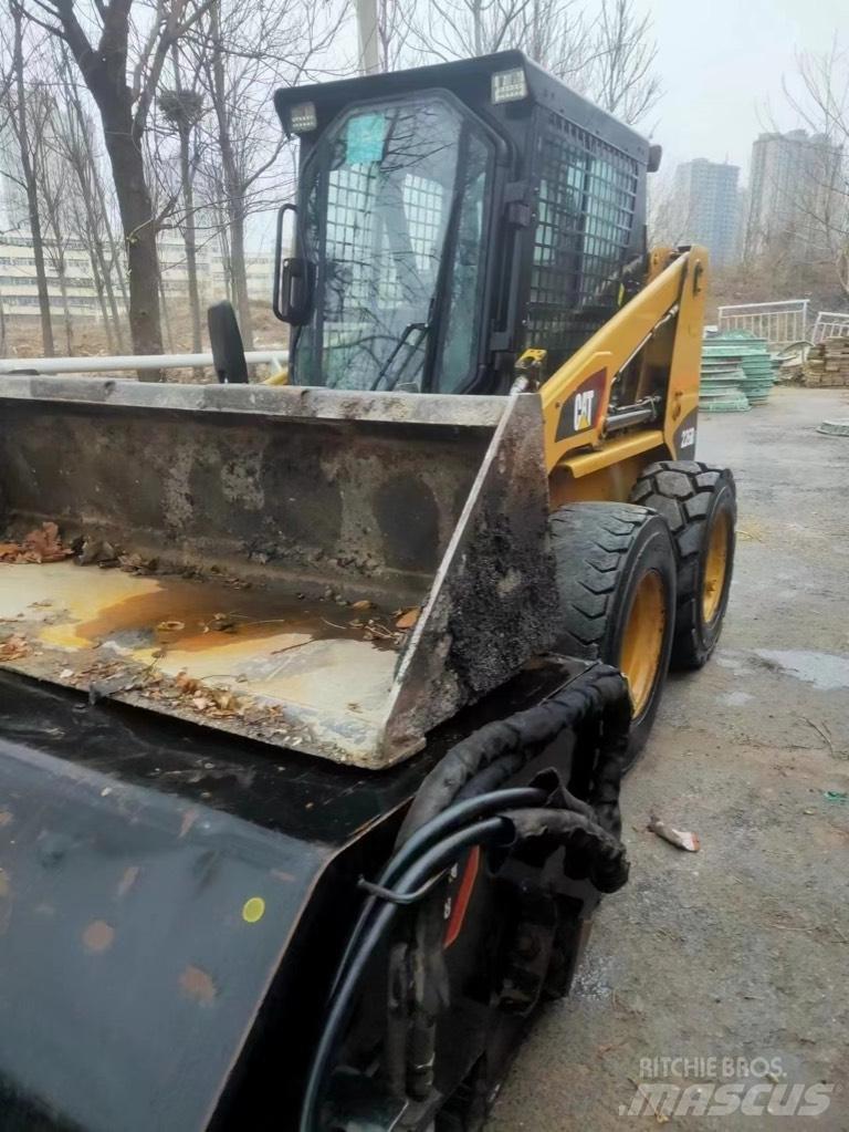 CAT 226 B Kompaktlastere