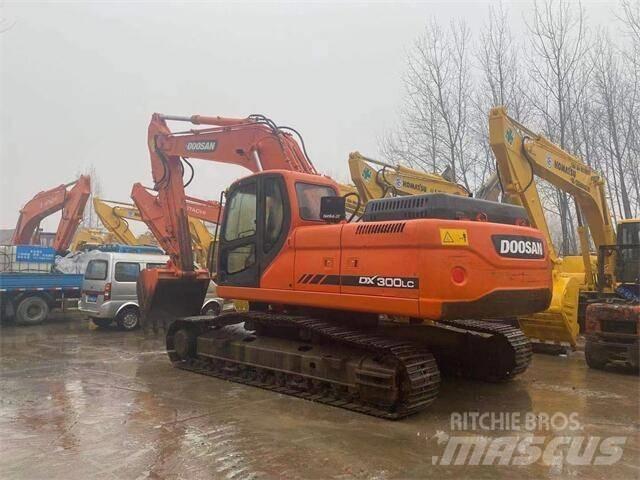 Doosan DX 300 Beltegraver