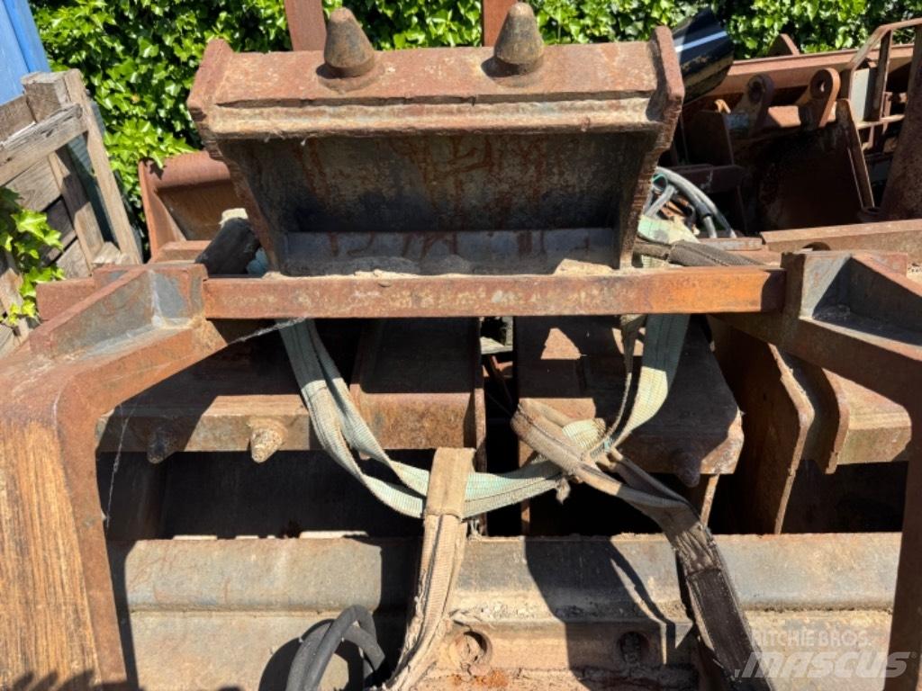 Mecalac 12 MXT Hjulgravere