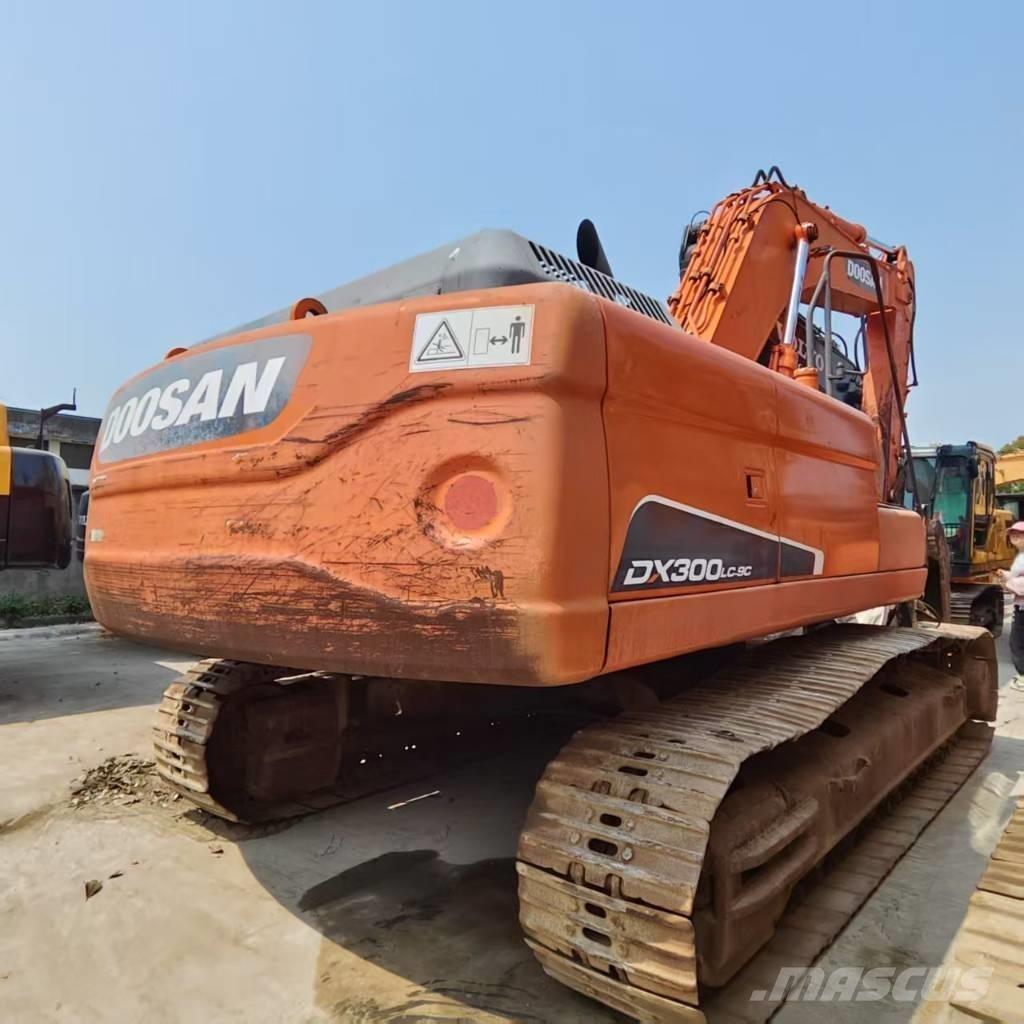 Doosan DX 300 LC Beltegraver