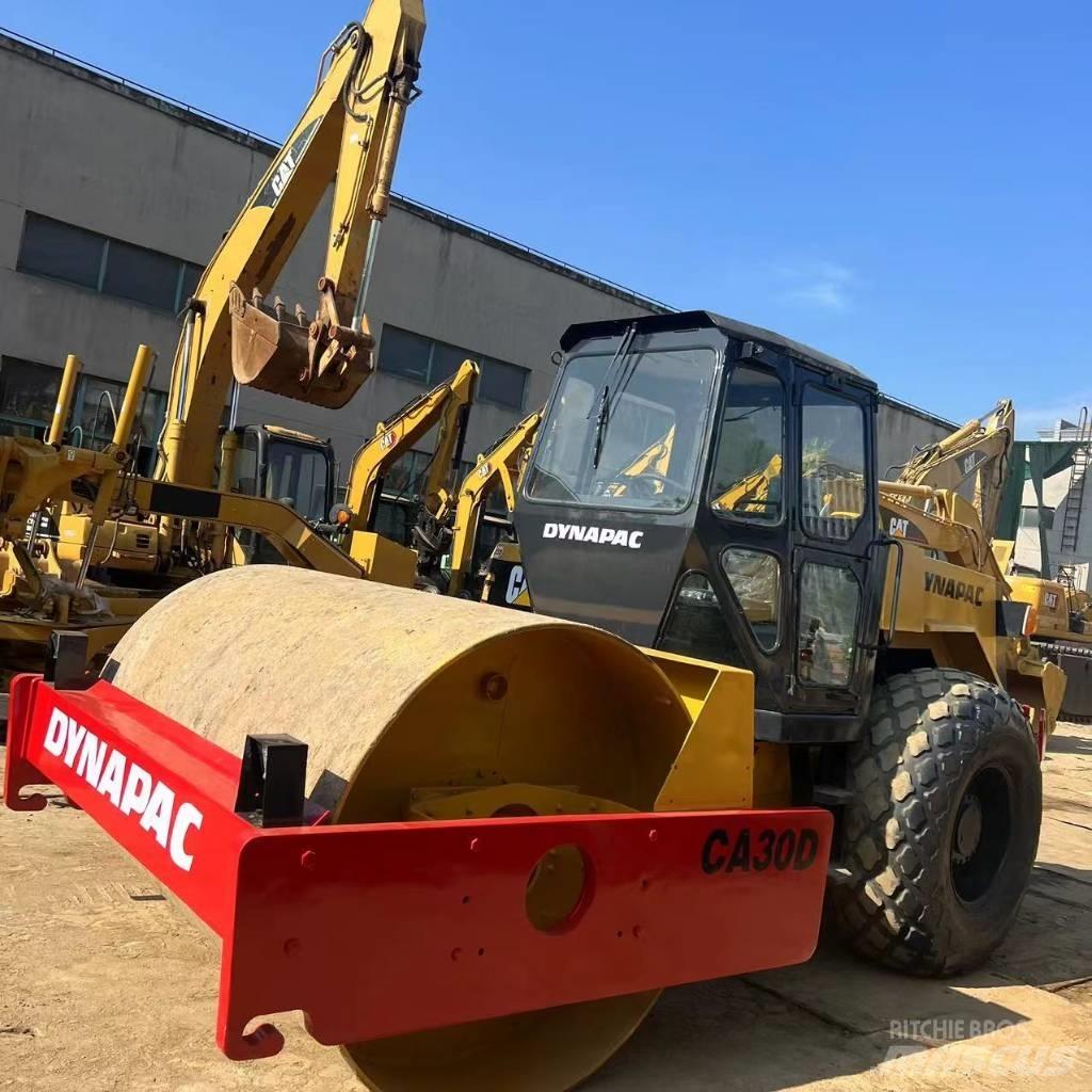 Dynapac CA 30 D Valsetog