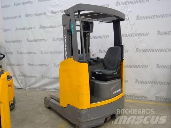 Jungheinrich ETV 214 Skyvemasttruck