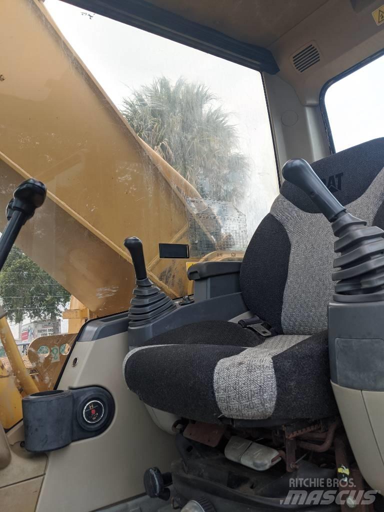 CAT 330CL Beltegraver