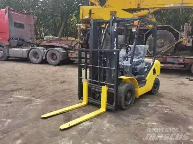 Komatsu 3Ton Diesel Trucker