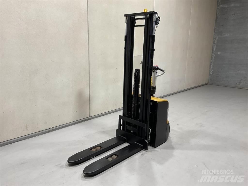 CAT NSP16N2R Stablere