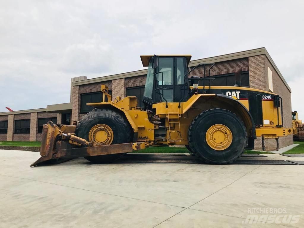 CAT 824 G Bulldosere