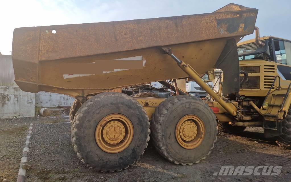 CAT 730 Rammestyrte Dumpere