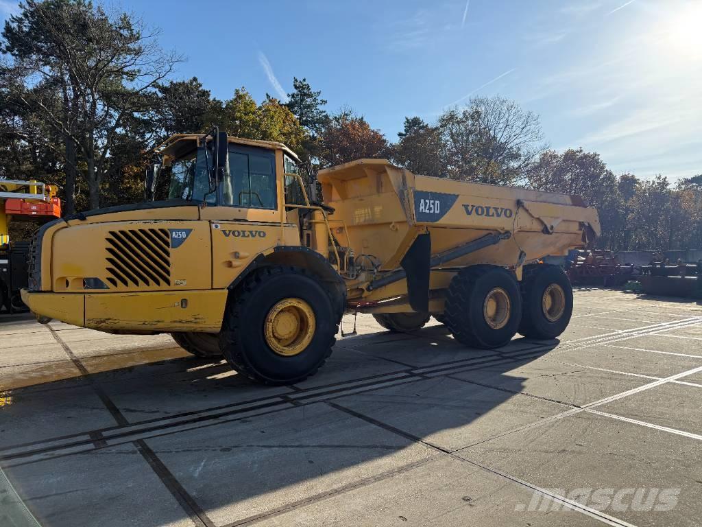 Volvo A 25 D Rammestyrte Dumpere