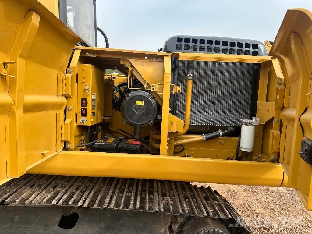 CAT 320B Beltegraver