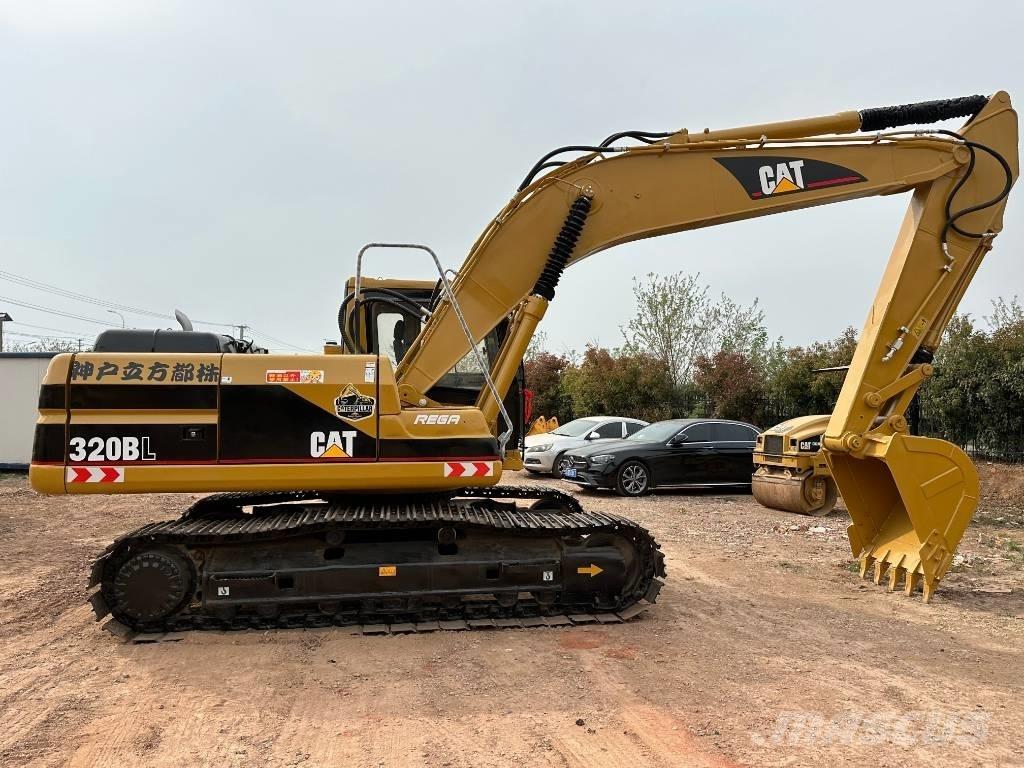 CAT 320B Beltegraver