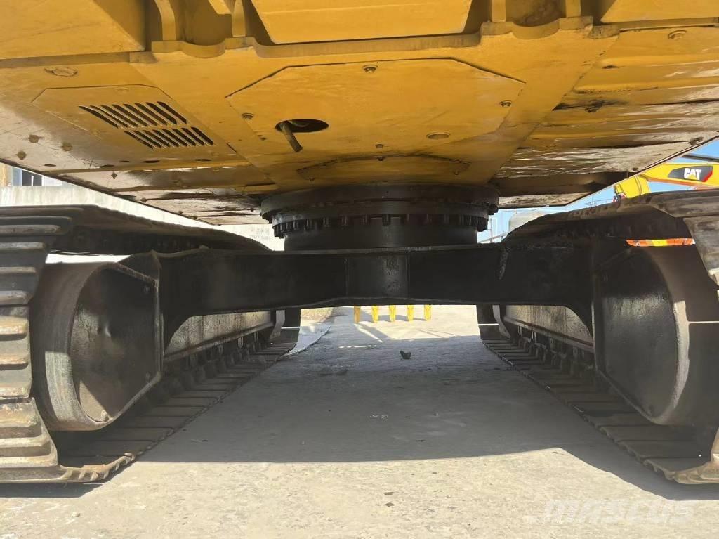 CAT 320 D Beltegraver