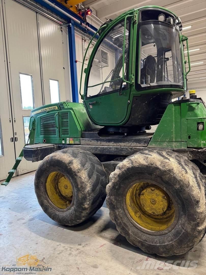John Deere 1210E Lassbærere