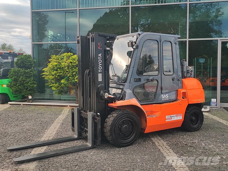 Toyota 02-7FD35 Diesel Trucker