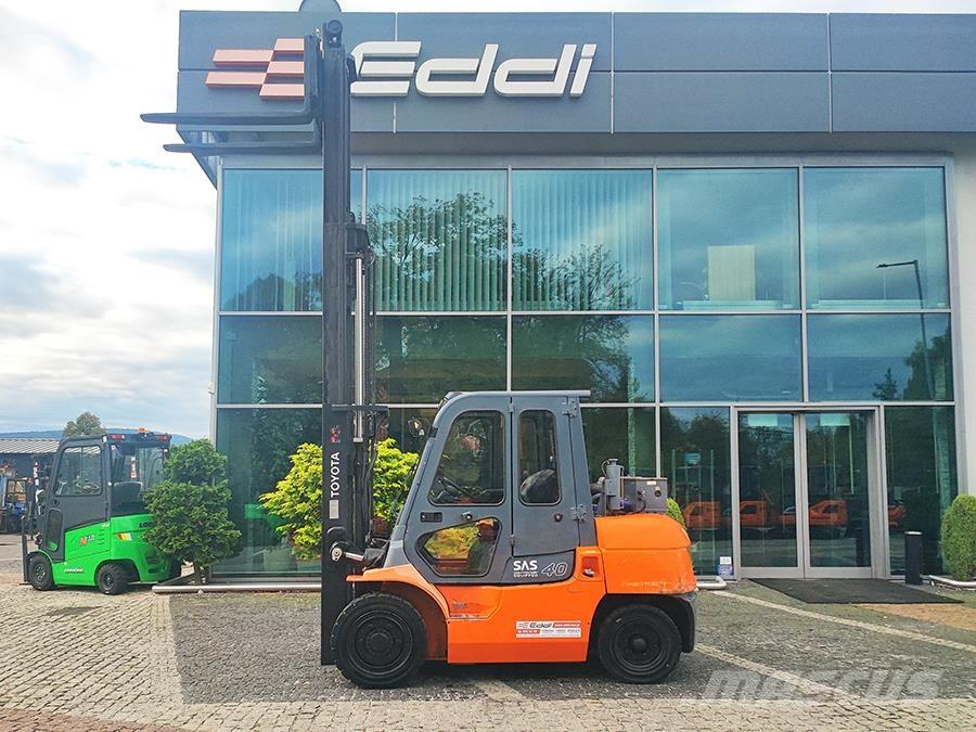 Toyota 02-7FD35 Diesel Trucker