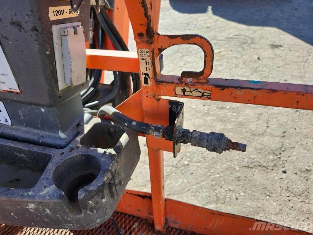JLG 800 AJ Leddede bomlifter