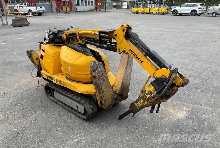 Brokk 60 Gravemaskiner for riving
