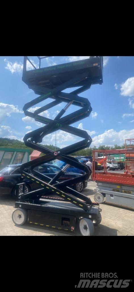 SkyJack SJ III 3226 Sakselifter