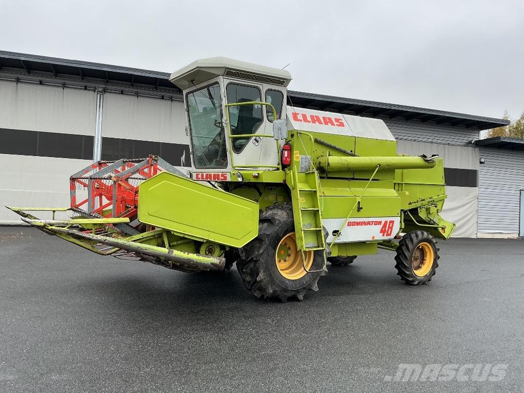 CLAAS 48 Skurtreskere