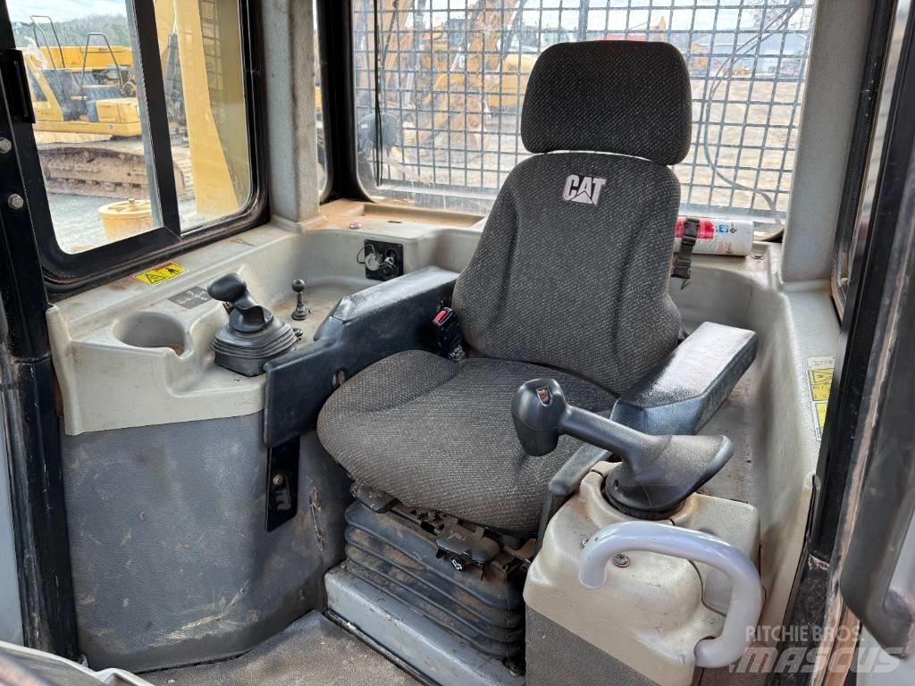 CAT D 6 T XL Dozere Beltegående