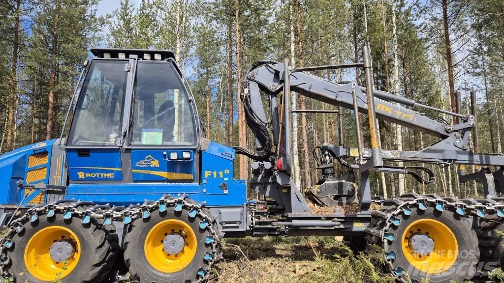Rottne F11D Lassbærere