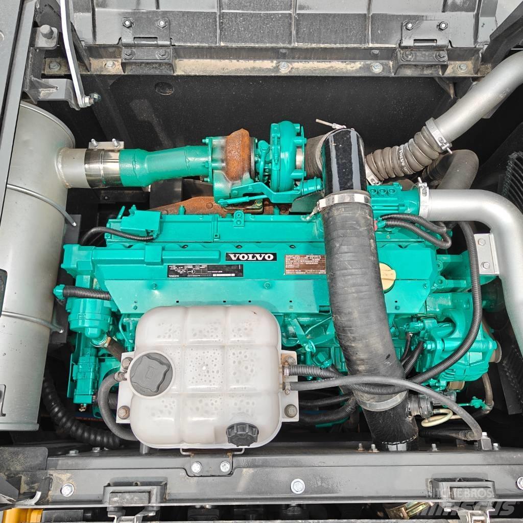 Volvo 300D Beltegraver