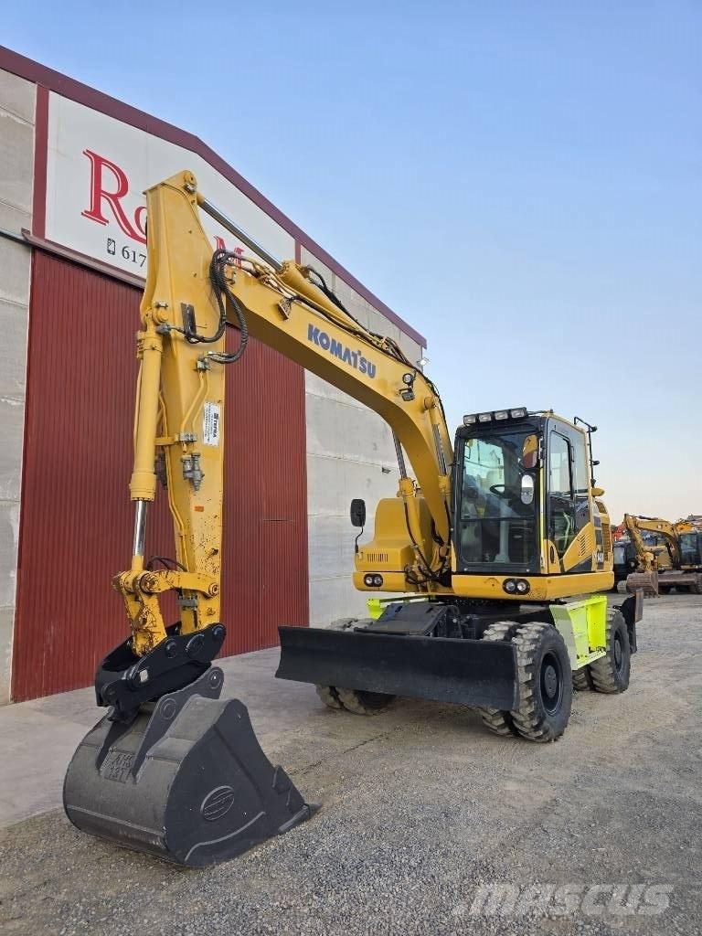 Komatsu PW 148-11 Dozere Beltegående