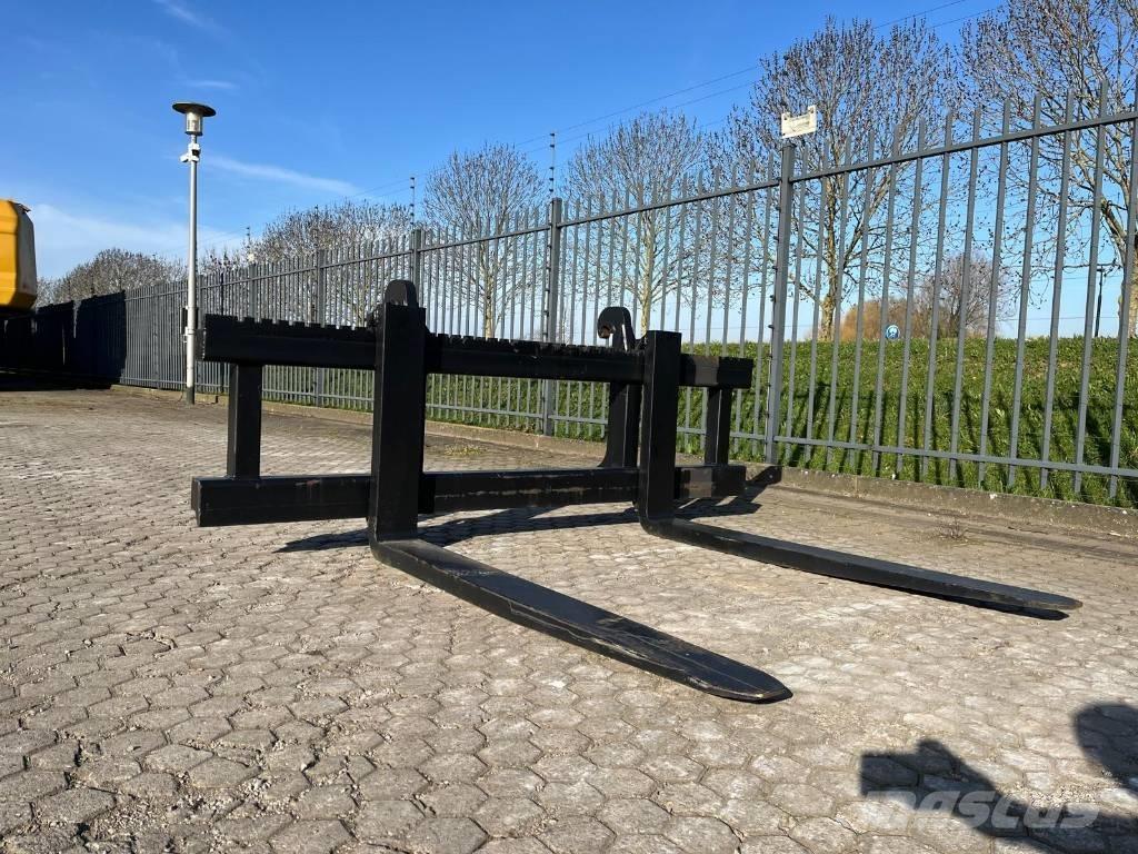 Volvo L90H Forks NEW Pallegafler