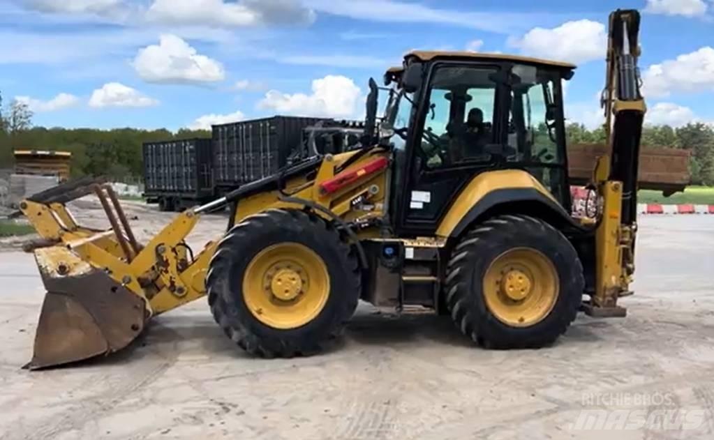 CAT 444 E 4x4 Traktorgravere