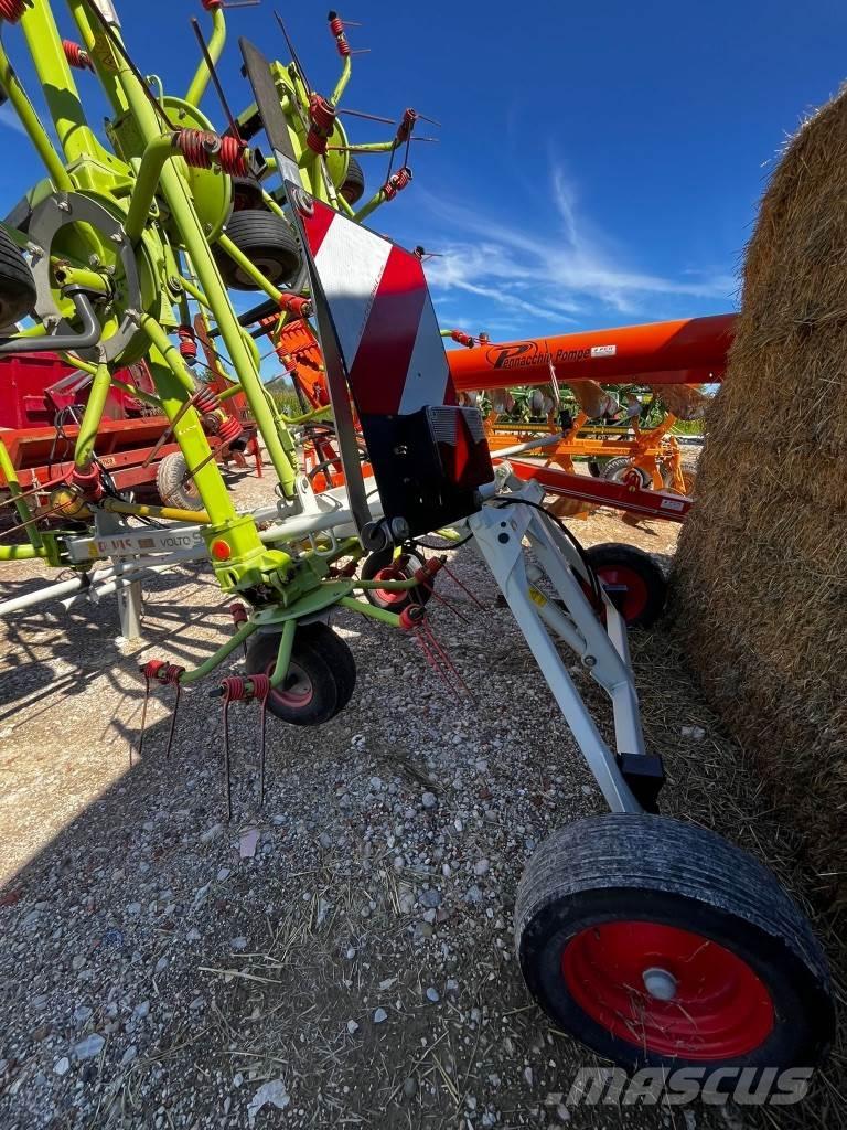 CLAAS Volto 900 T Raker og høyvendere