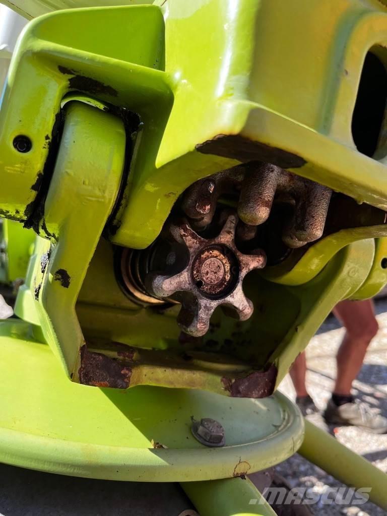 CLAAS Volto 900 T Raker og høyvendere