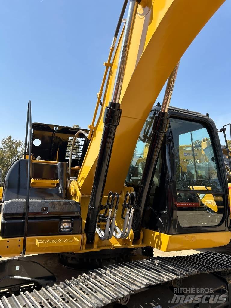 CAT 323 D Beltegraver