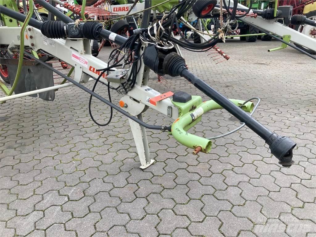 CLAAS Liner 2800 Svanser