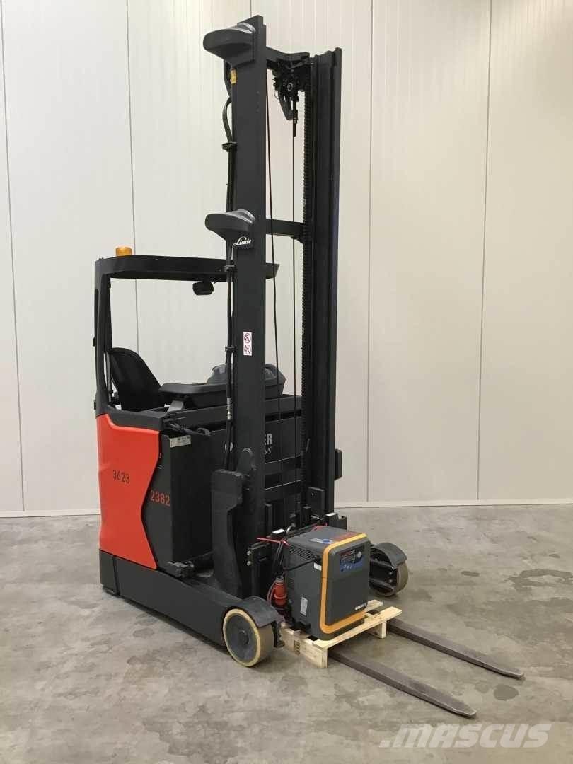 Linde R10B Skyvemasttruck