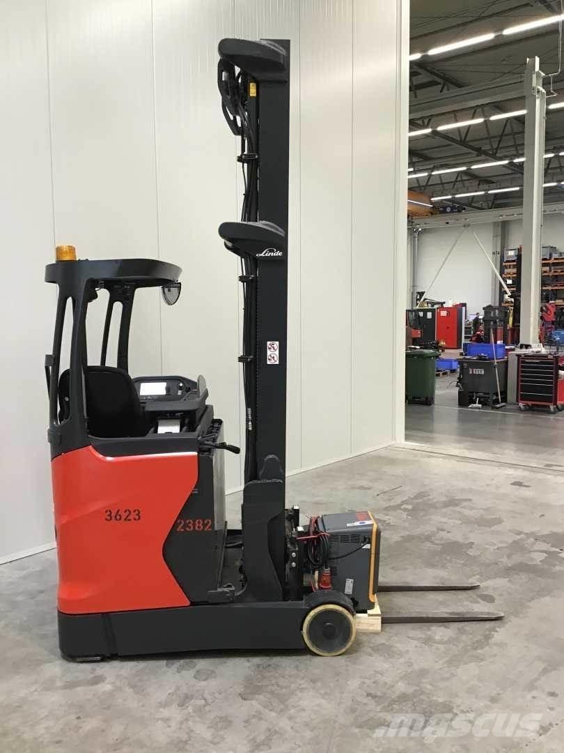 Linde R10B Skyvemasttruck