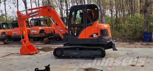Doosan dx60 Beltegraver