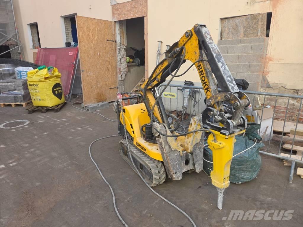 Brokk 90 Gravemaskiner for riving