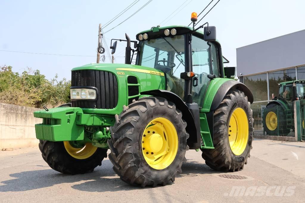 John Deere 6830 Traktorer