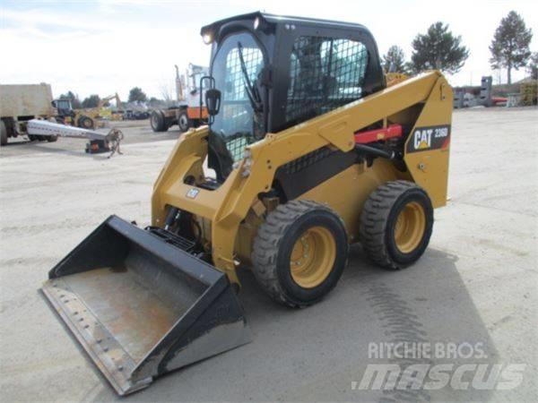 CAT 236 D Kompaktlastere