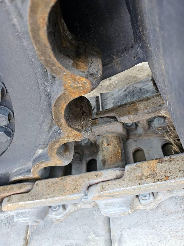 Fuchs RHL 335 Gravemaskiner for avfallshåndtering