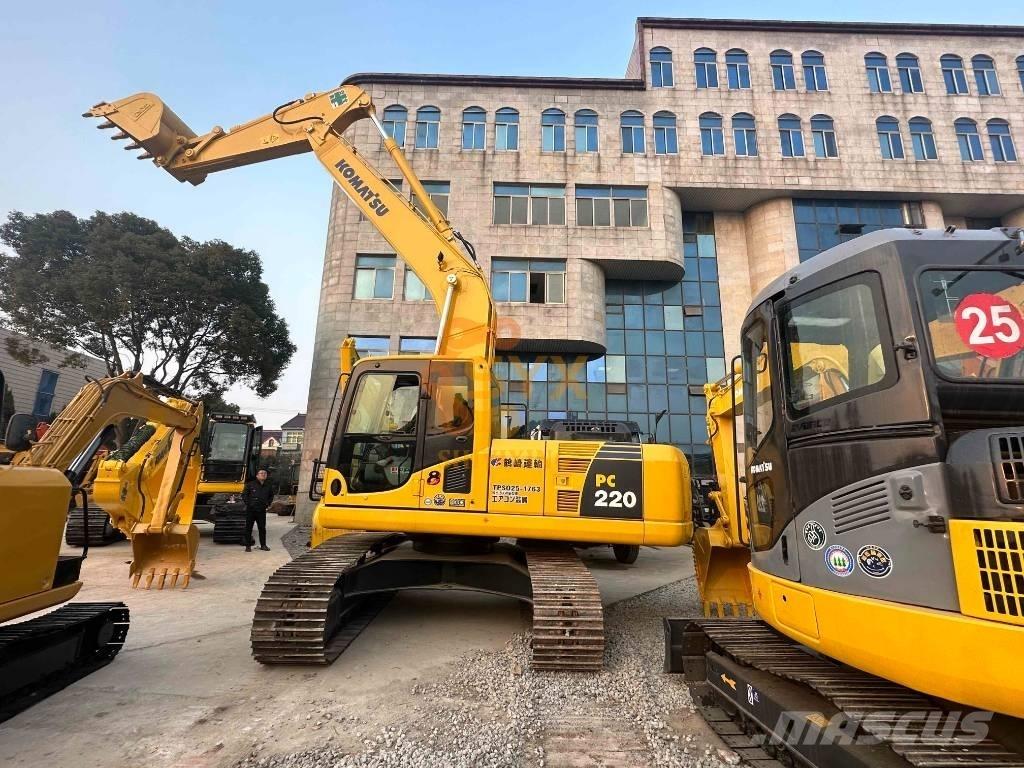 Komatsu PC 220-8 Beltegraver