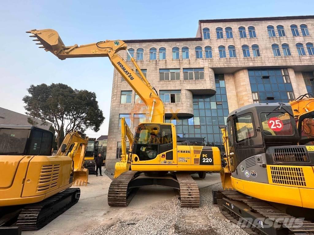 Komatsu PC 220-8 Beltegraver