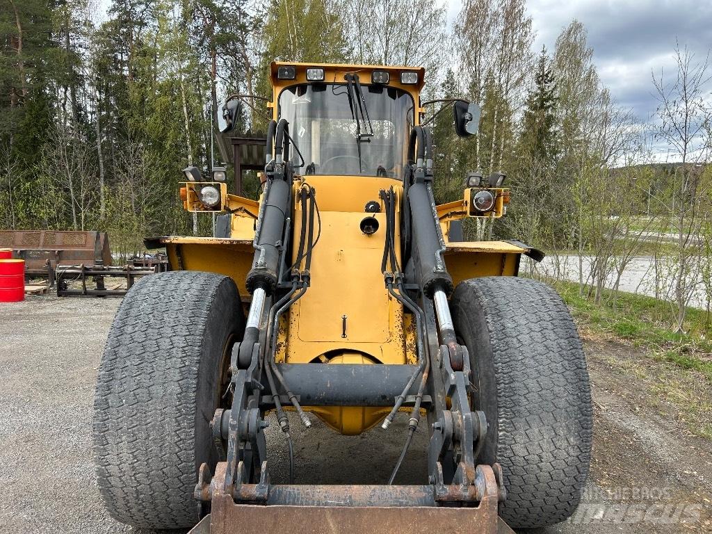Volvo L 120 Hjullastere