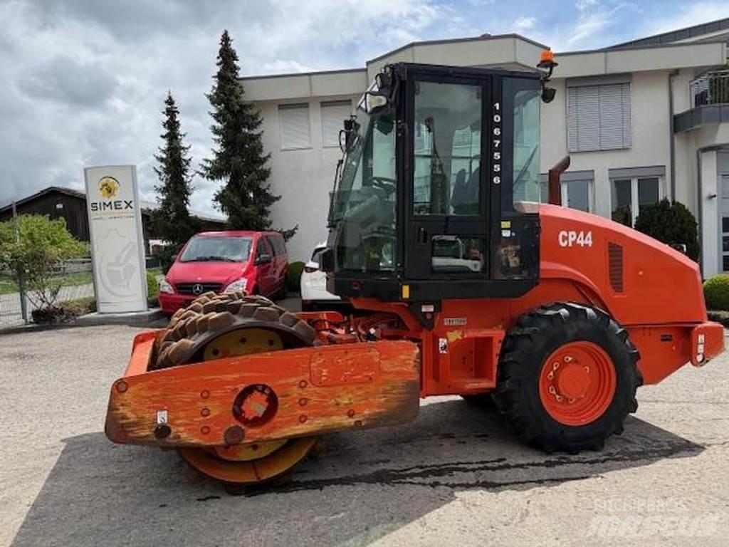 CAT CP44 Andre Valser