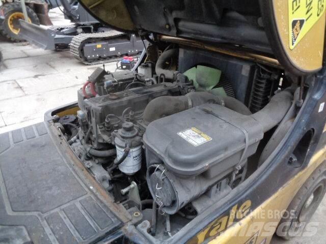 Yale GDP 35 VX Diesel Trucker