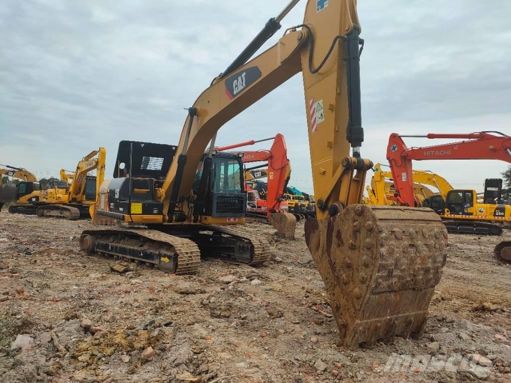 CAT 326D Beltegraver