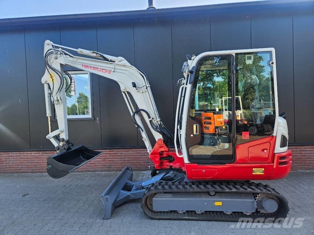 Takeuchi TB 240 Minigravere <7t