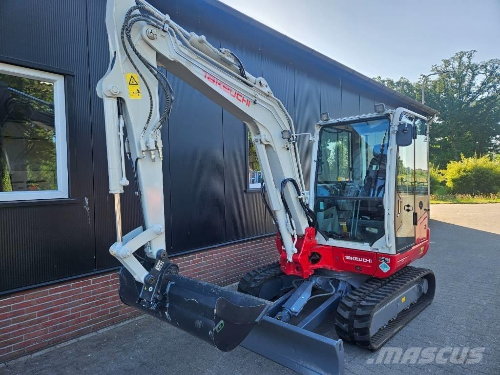 Takeuchi TB 240 Minigravere <7t