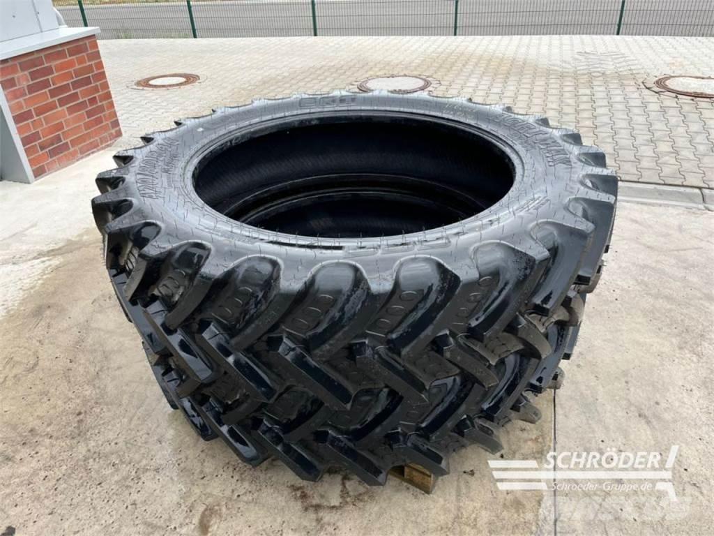 BKT 2X 420/80 R46 Dekk, hjul og felger